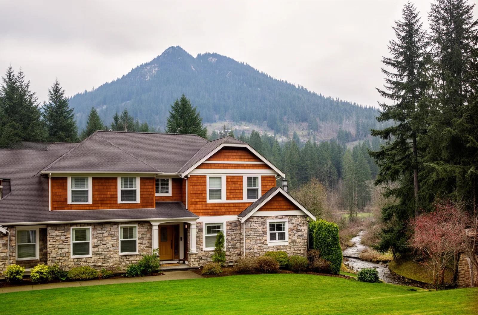 Colonial home in Issaquah Highlands with ridge view